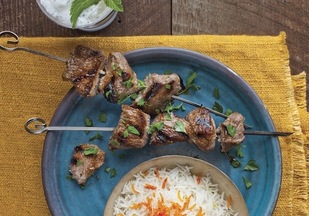 Lamb_kebabs_in_pomegranate-walnut_sauce_(1)