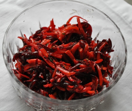 Brilliant_autumn_salad_food52_red2
