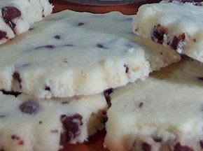Christmas-butter-cookies-a-different-type-of-chocolate-chip-32412