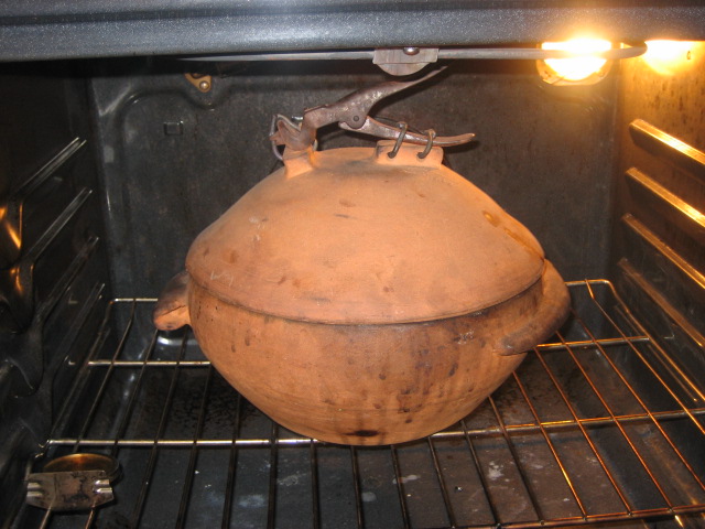CHICKEN IN A POT