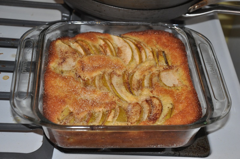 Delicious & Easy Apple Cake