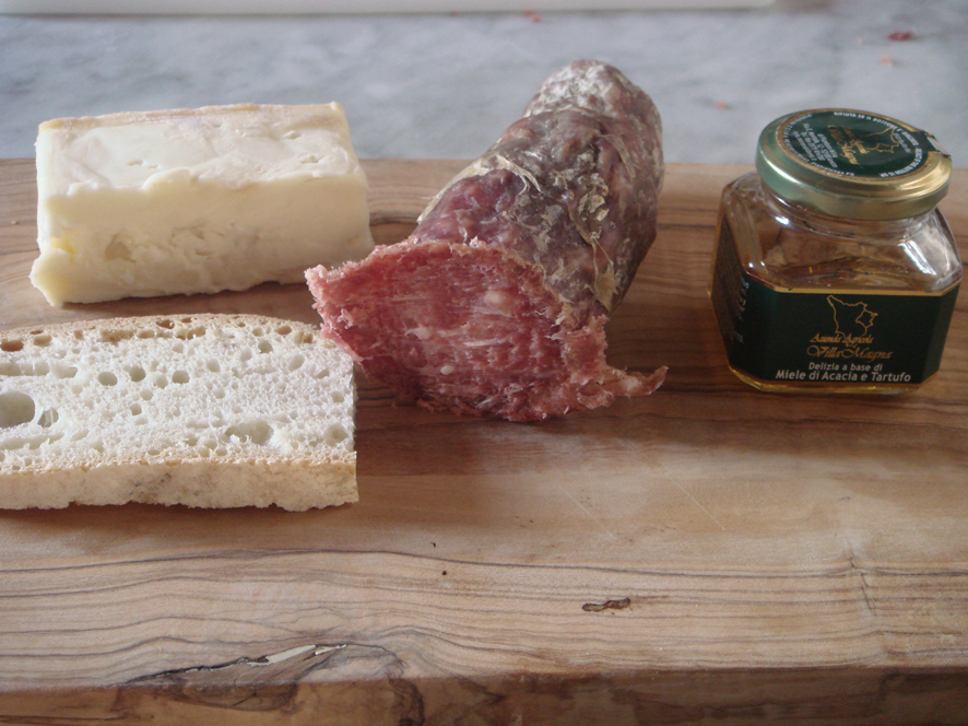 Grilled Taleggio cheese, Salami and Truffle Honey - Crostone di Taleggio, Salami con Miele Tartufato