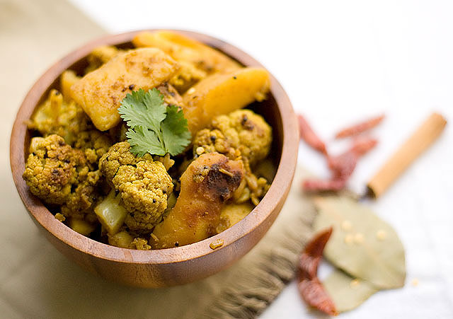 Aloo Gobhi - Curried Potato n Cauliflower