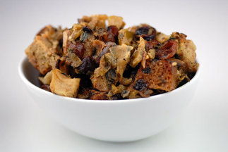 Cranberry-apple-stuffing-gluten-free
