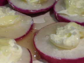 Radish_mascarpone