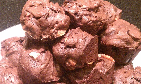 Chocolate Fantasy Brownie Bites