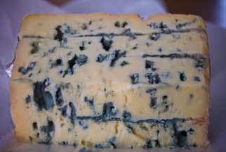 Danish Blue & Cheddar Cheese Balls 