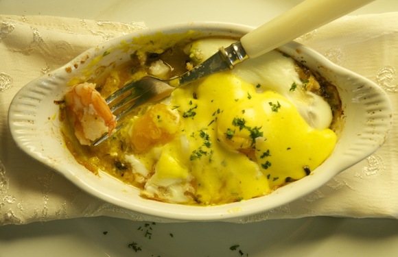 Shirred_eggs_2