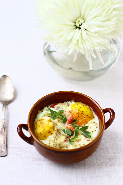 Baked Eggs with Smoked Salmon, Arugula and Manchego