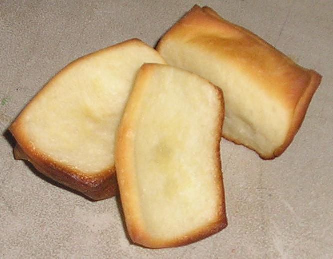 Garlic and Onion Buttermilk Fan Rolls