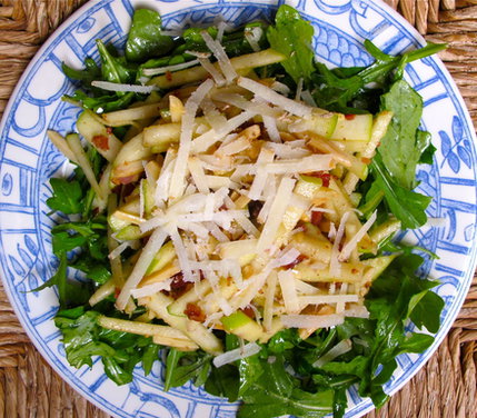 APPLES WITH ALMONDS, BACON AND PECORINO ON A BED OF ARUGULA