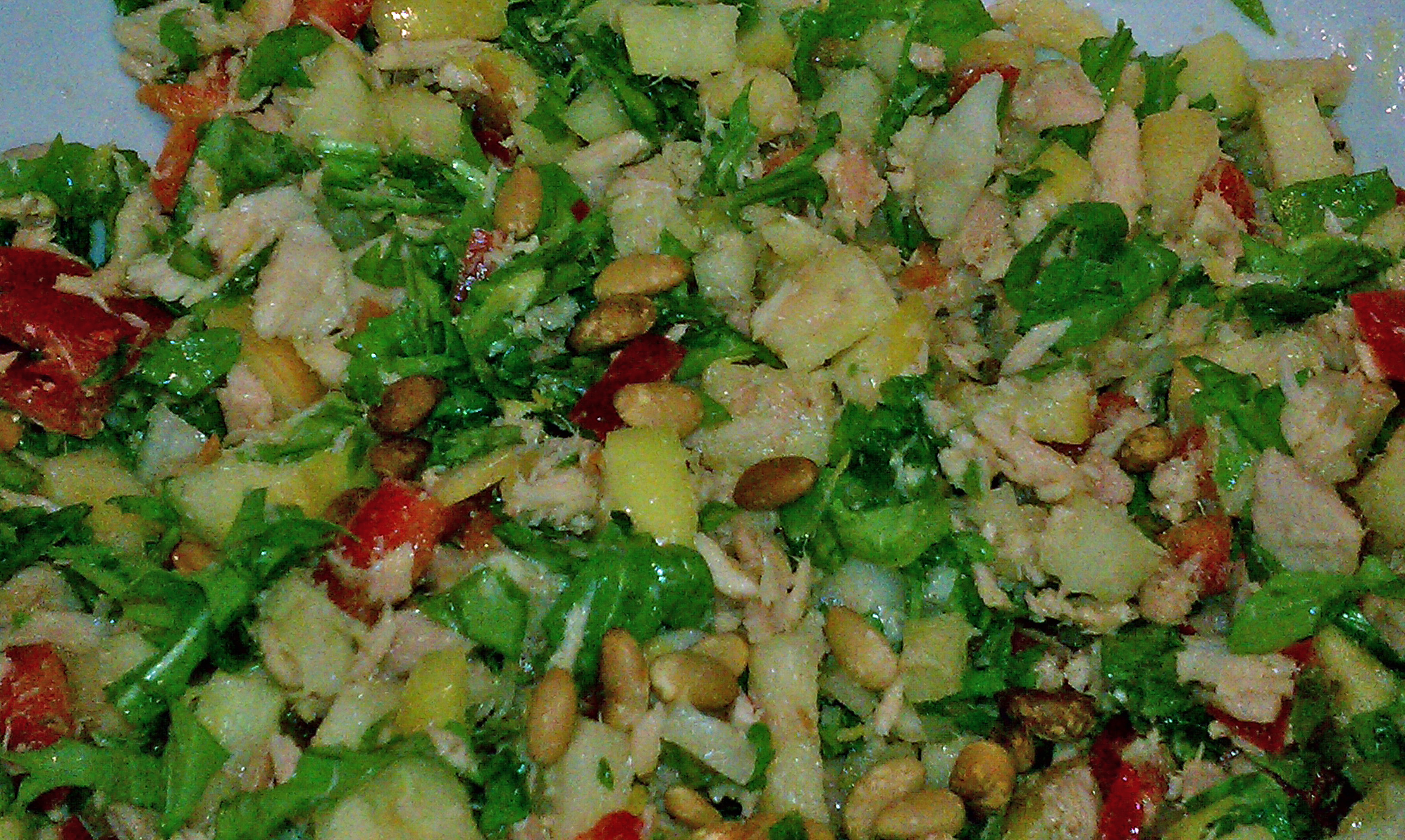 Crunchy Tuna Salad with Apples