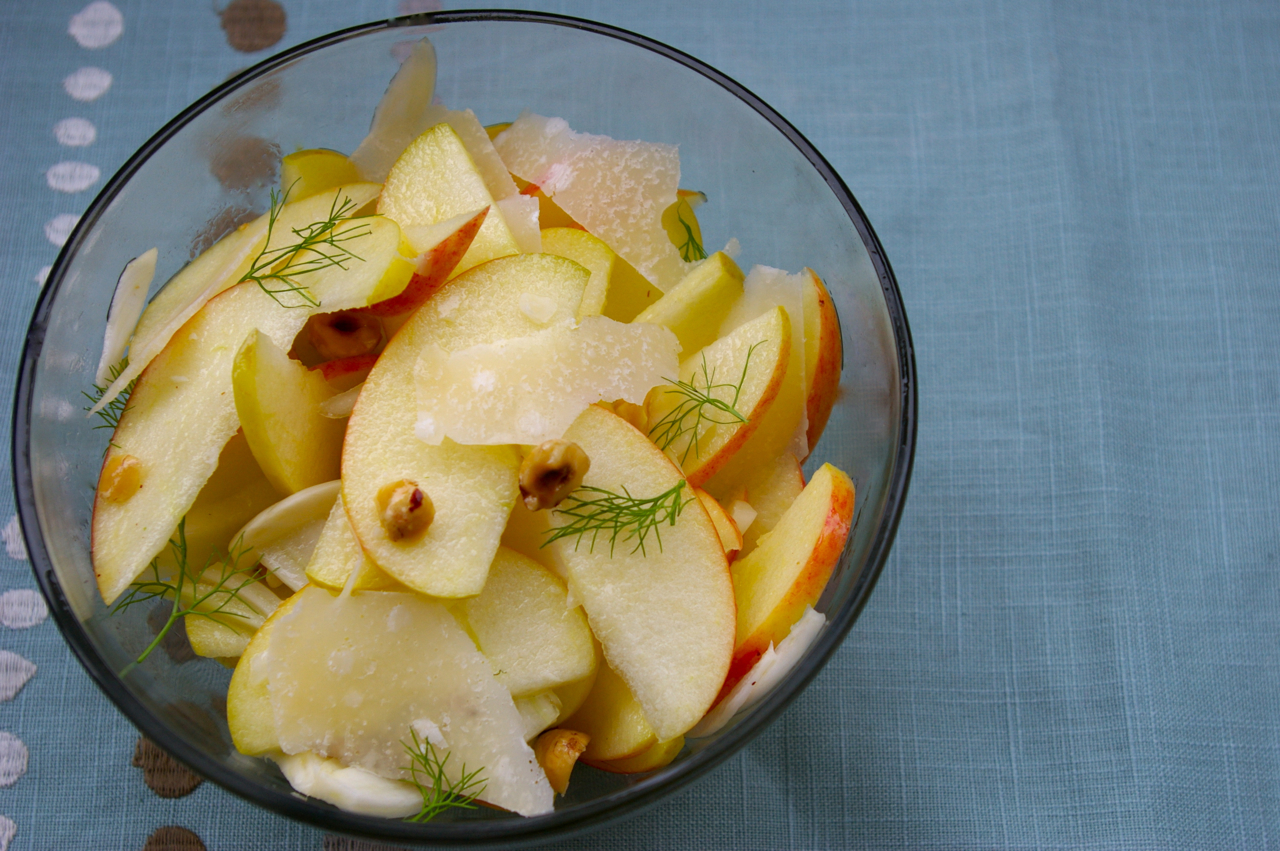 Crunchy Apple-Nut Salad