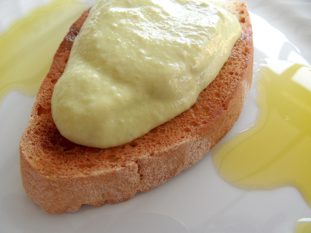Apple and Avocado Cream