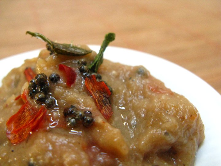 Grilled Eggplant 'Gothsu' dip