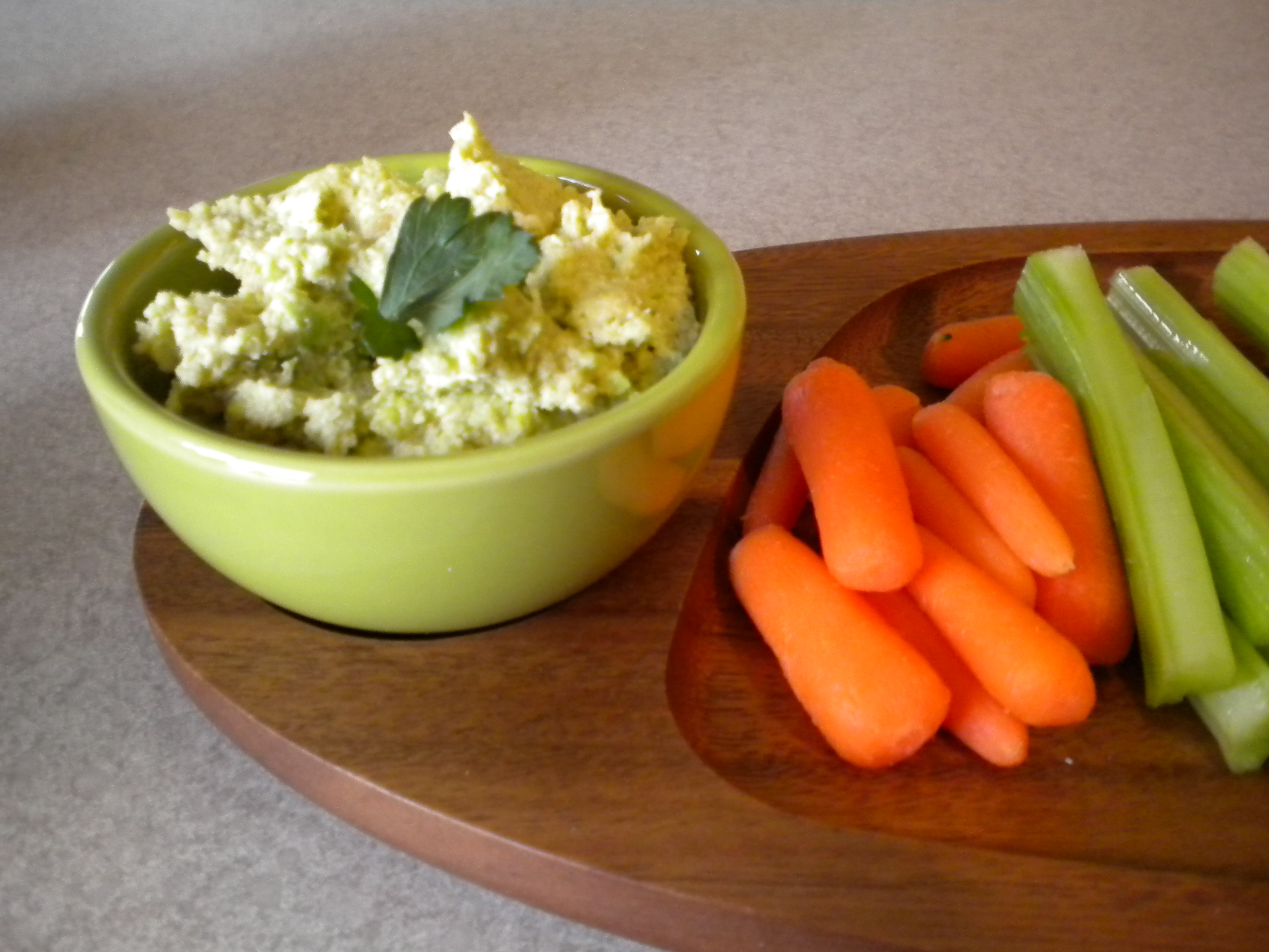 Edamame and Garbanzo Dip