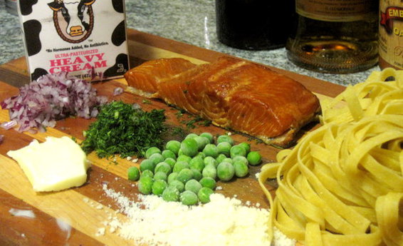 Fettuccine with a Smoked Salmon and Dill Cream Sauce