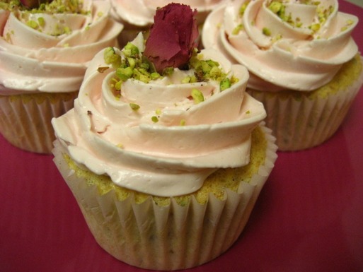 Pistachio_rose