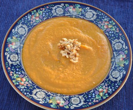 Creamy (but Dairy-Free) Cardamom Carrot Soup