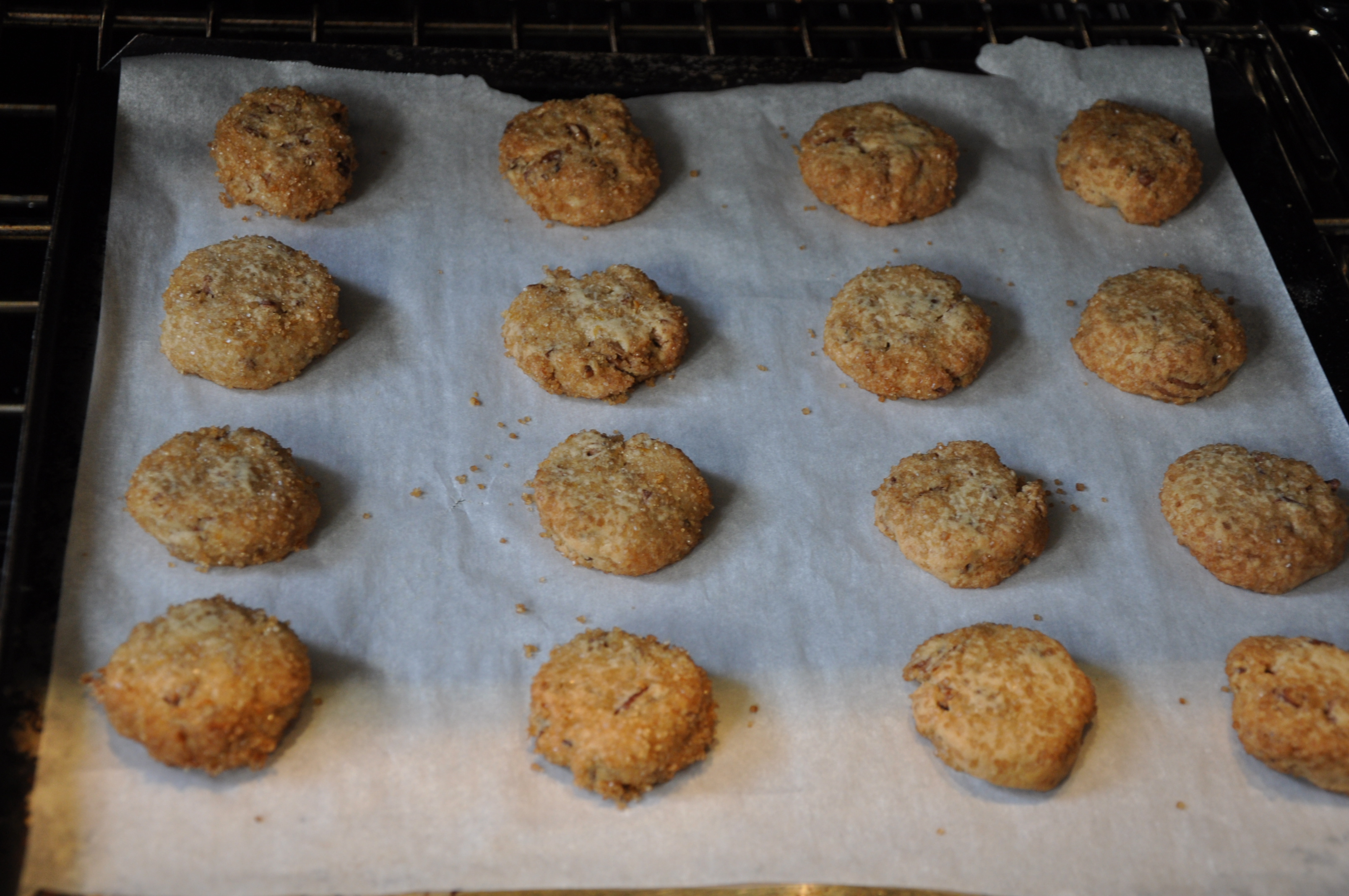 Crispy Cardamom-Brined Nut Cookies