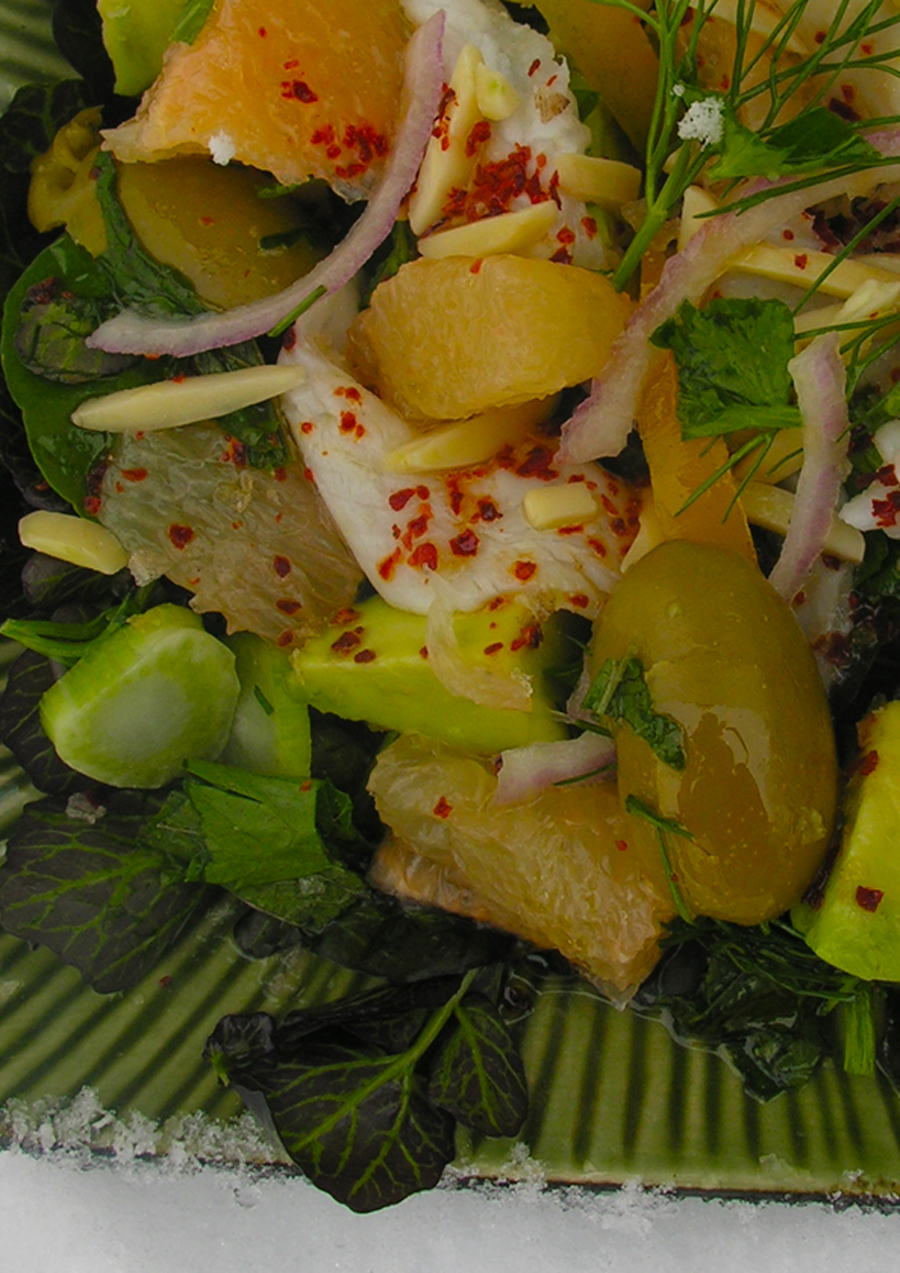 Ceviche with pink grapefruit and green olives