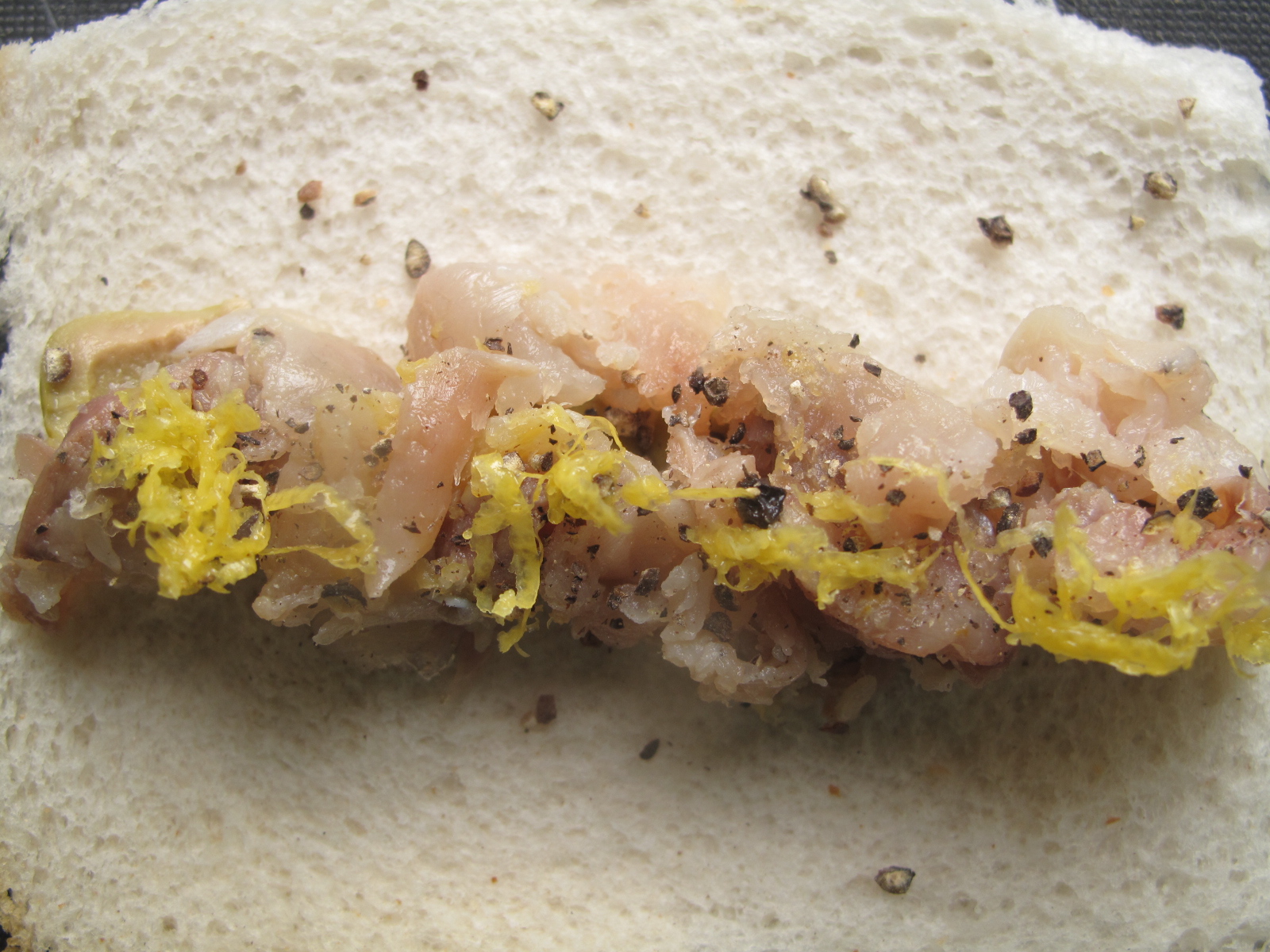 Smoked Mackerel Roll with Olive-Apple sauce