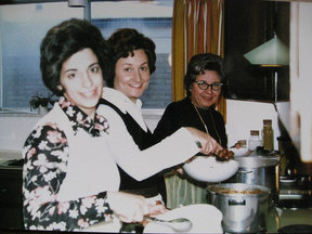 Grandma DiLaura's Tomato and Meat Sauce