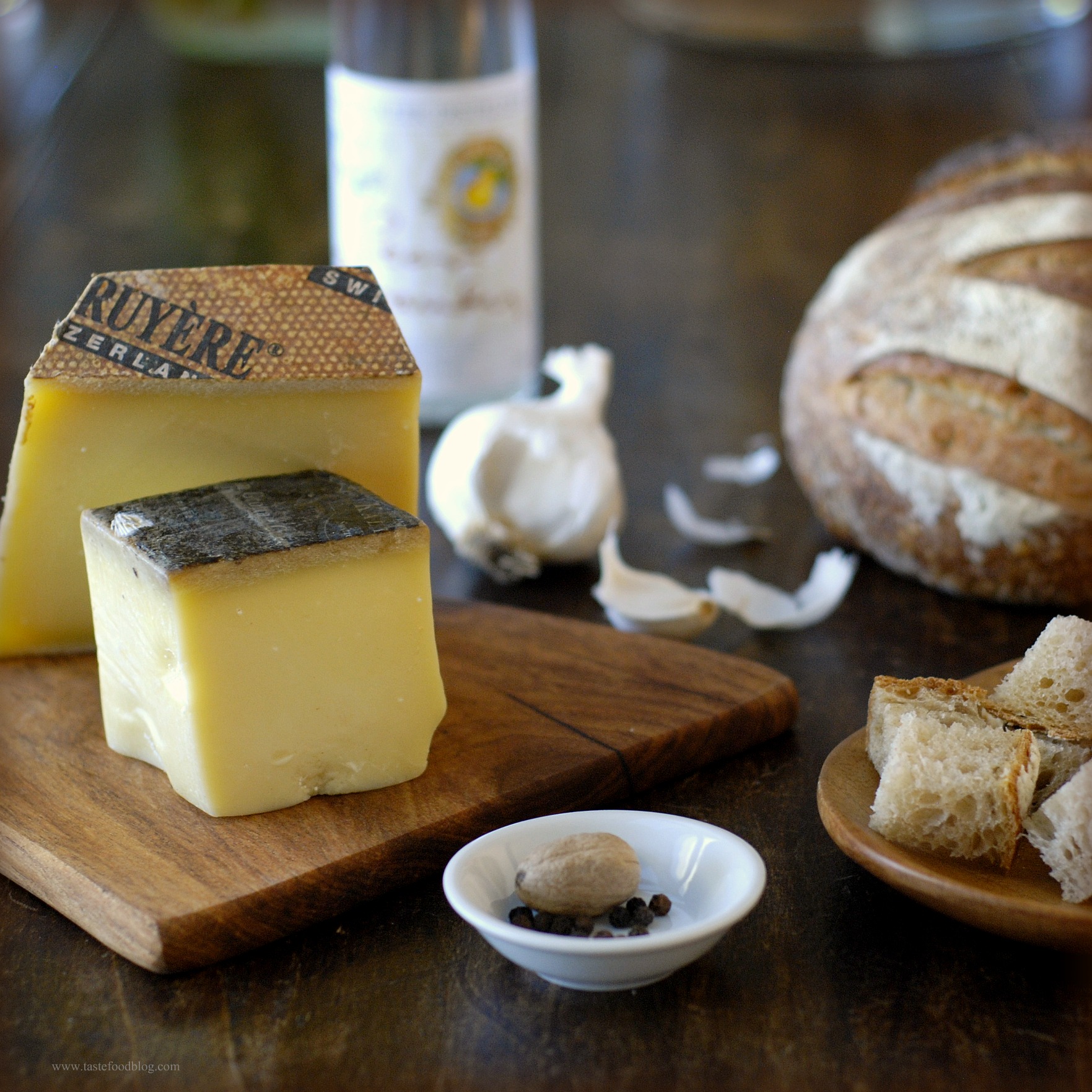 Porcini Cheese Fondue - à la Suisse