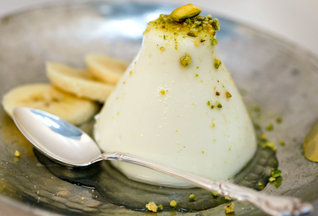 Ashtaliyeh or cream pudding