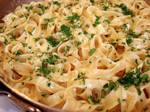 The Easiest Alfredo Sauce Ever