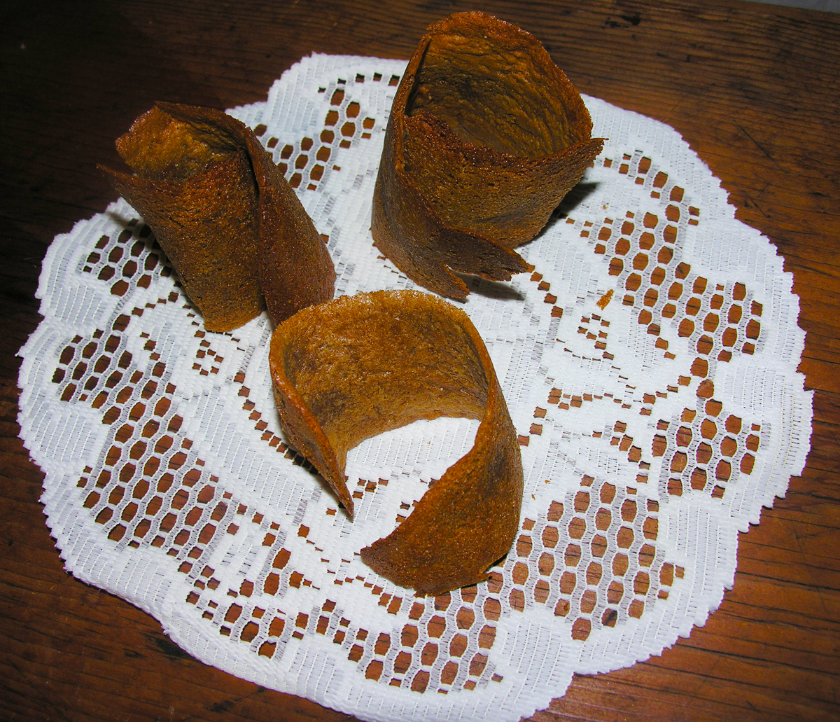Rustic chestnut maple tuile