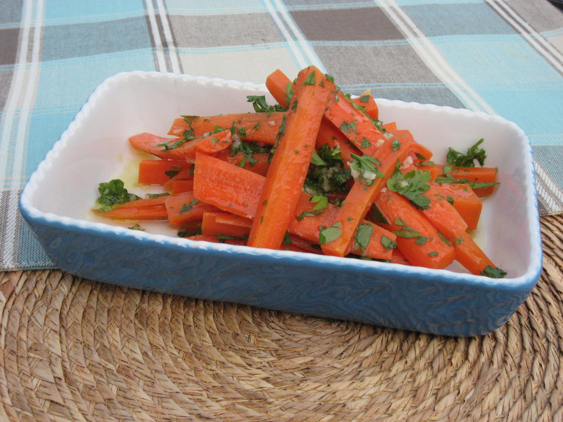 Italian Garlic & Carrot Salad 