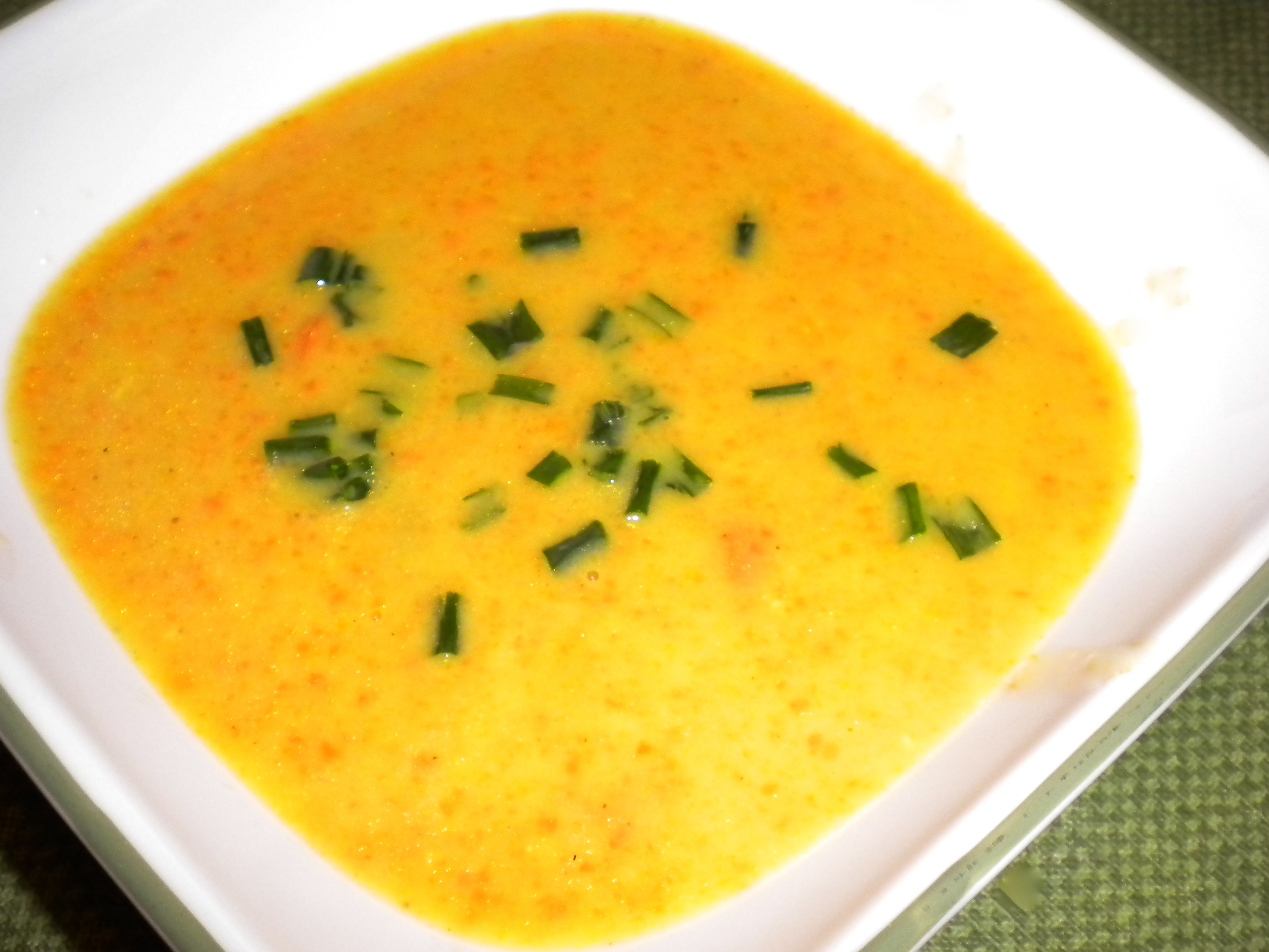 Curried Carrot Ginger Soup