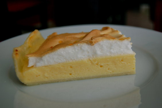 Lemon Meringue Pie (Bolivian style)