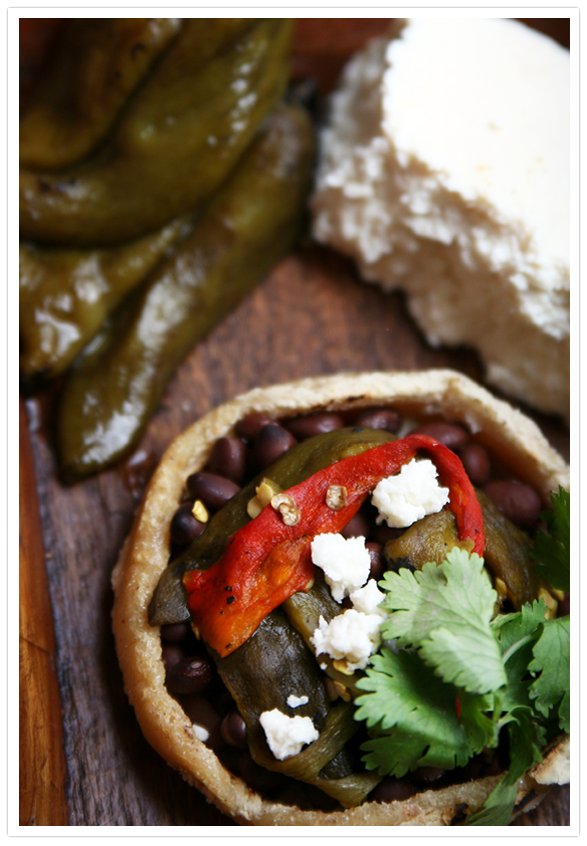 Sopes (Tartlet-like cakes made with masa harina)