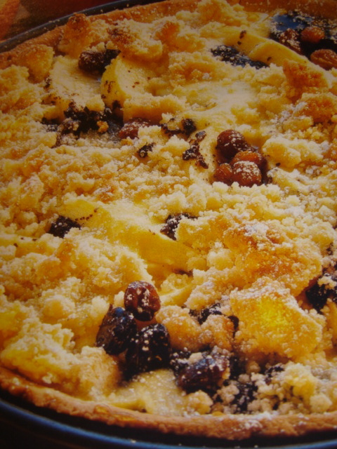 Apple and Poppy Seeds Tart