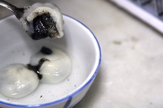 Glutinous Rice Balls with Black Sesame Filling