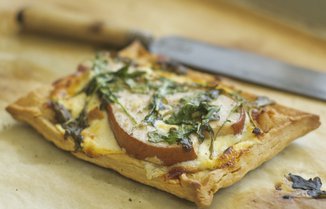 Pear_tartlet