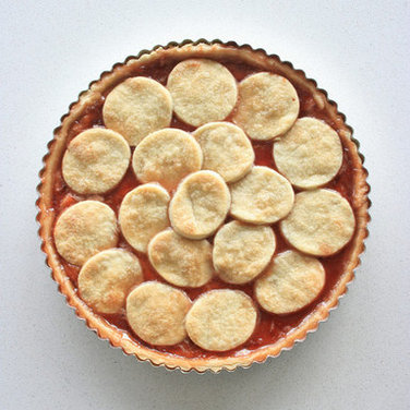 Quince Jelly Tart with Cinnamon Cream Cheese