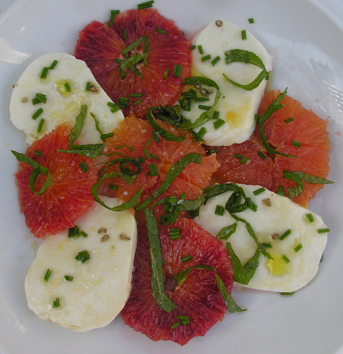 Winter Insalata with Ovoline Mozzarella and Citrus