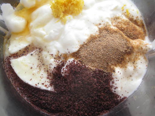 Chia - mint - yogurt dip