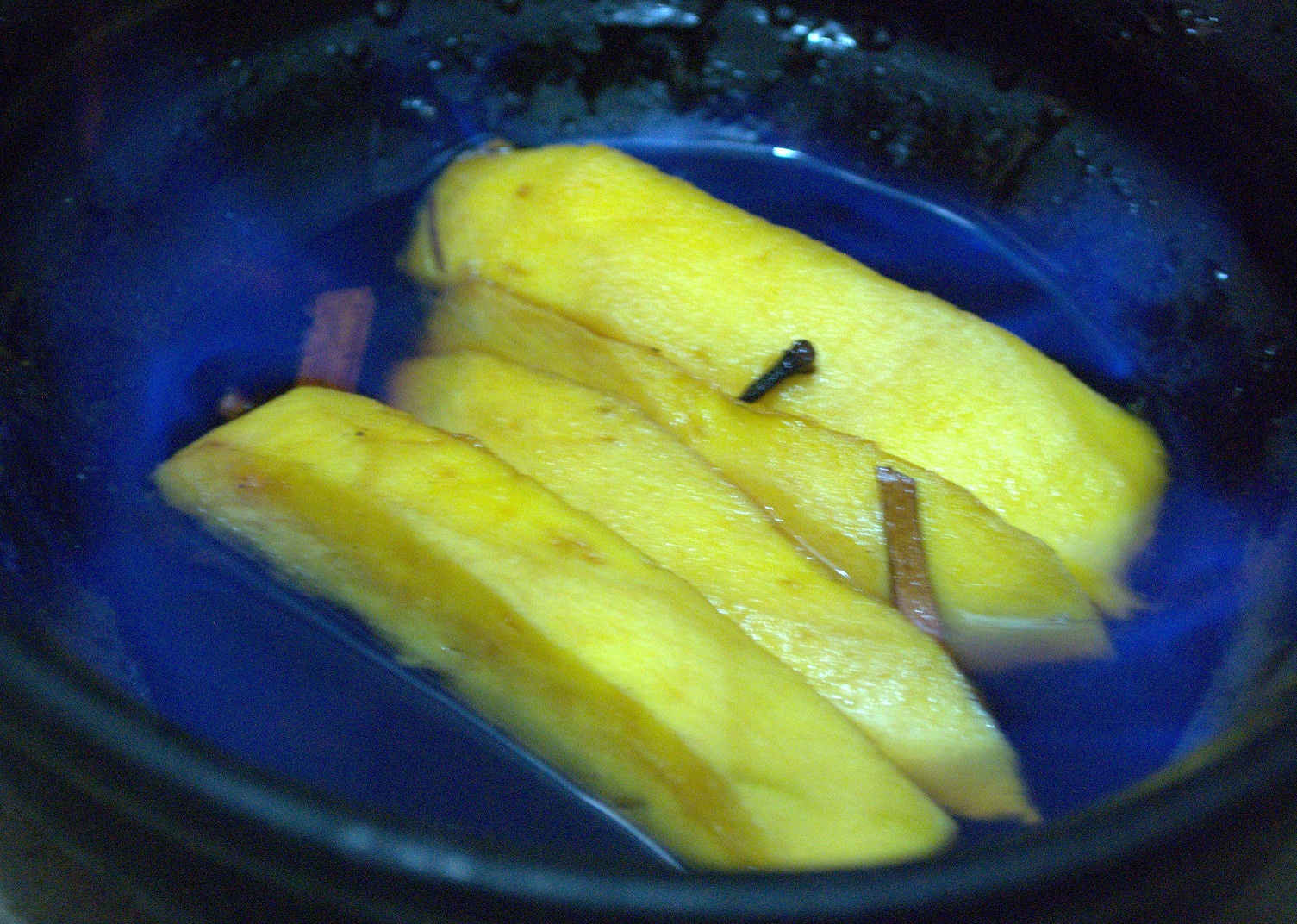 Flaming  Mango  Dessert