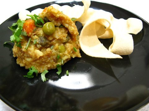 Bisi bela 