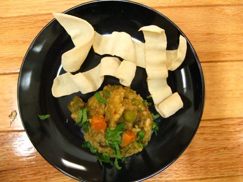 Bisi bela 
