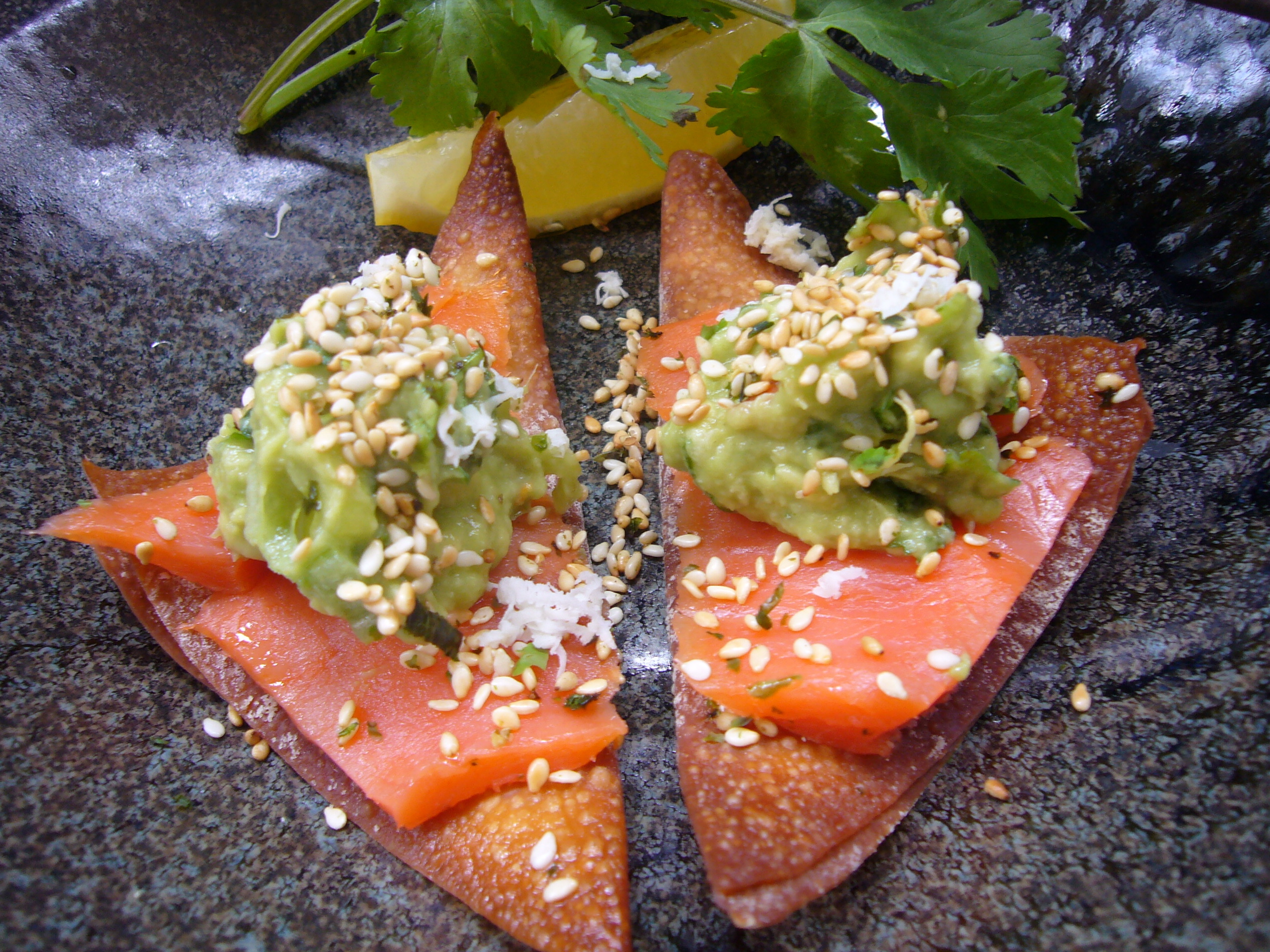 Asian guacamole with Smoked Salmon