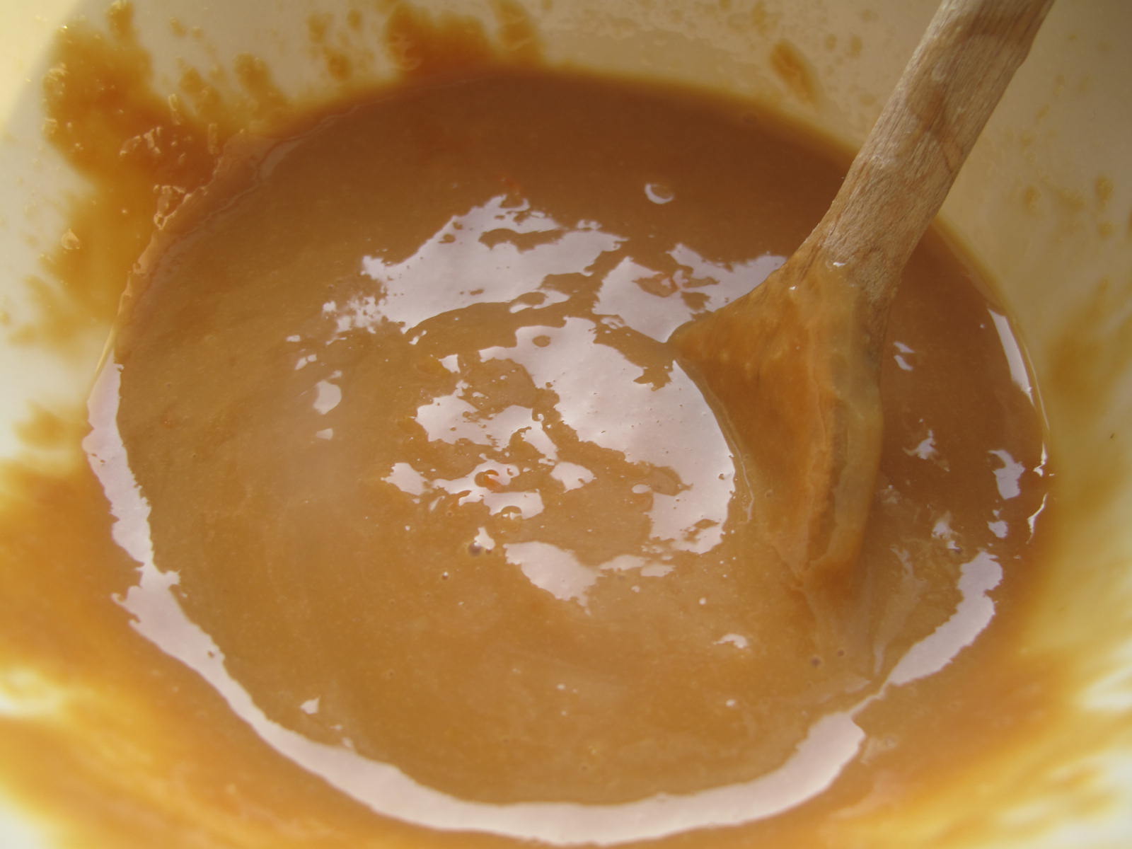 Hot, caramelised nuts