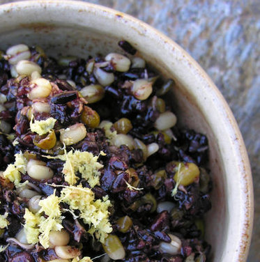 Mung Bean and Mixed Rice Sweet Congee