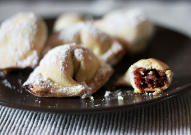 Celli Ripieni (Grape jam dumplings)