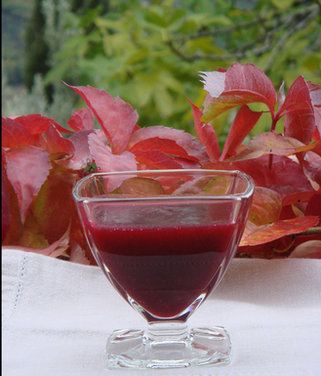 Pinot Noir Cranberry Sauce