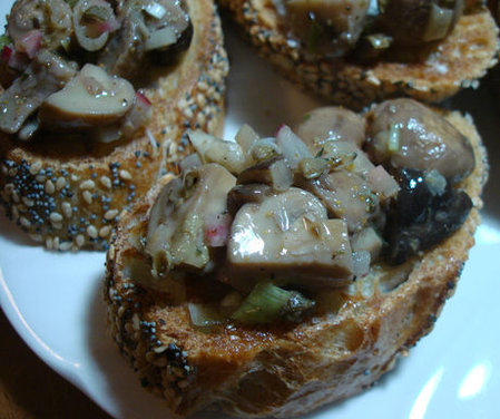Meg's Marinated Mushrooms 